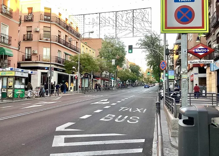 Dos Dormitorios Al Lado Del Metro Centrico Moderno